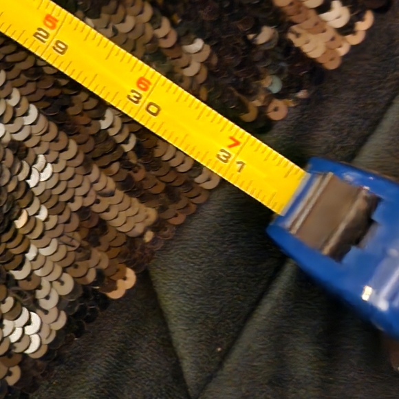 VintageBlack and Gold Sequin Blazer - Picture 13 of 16